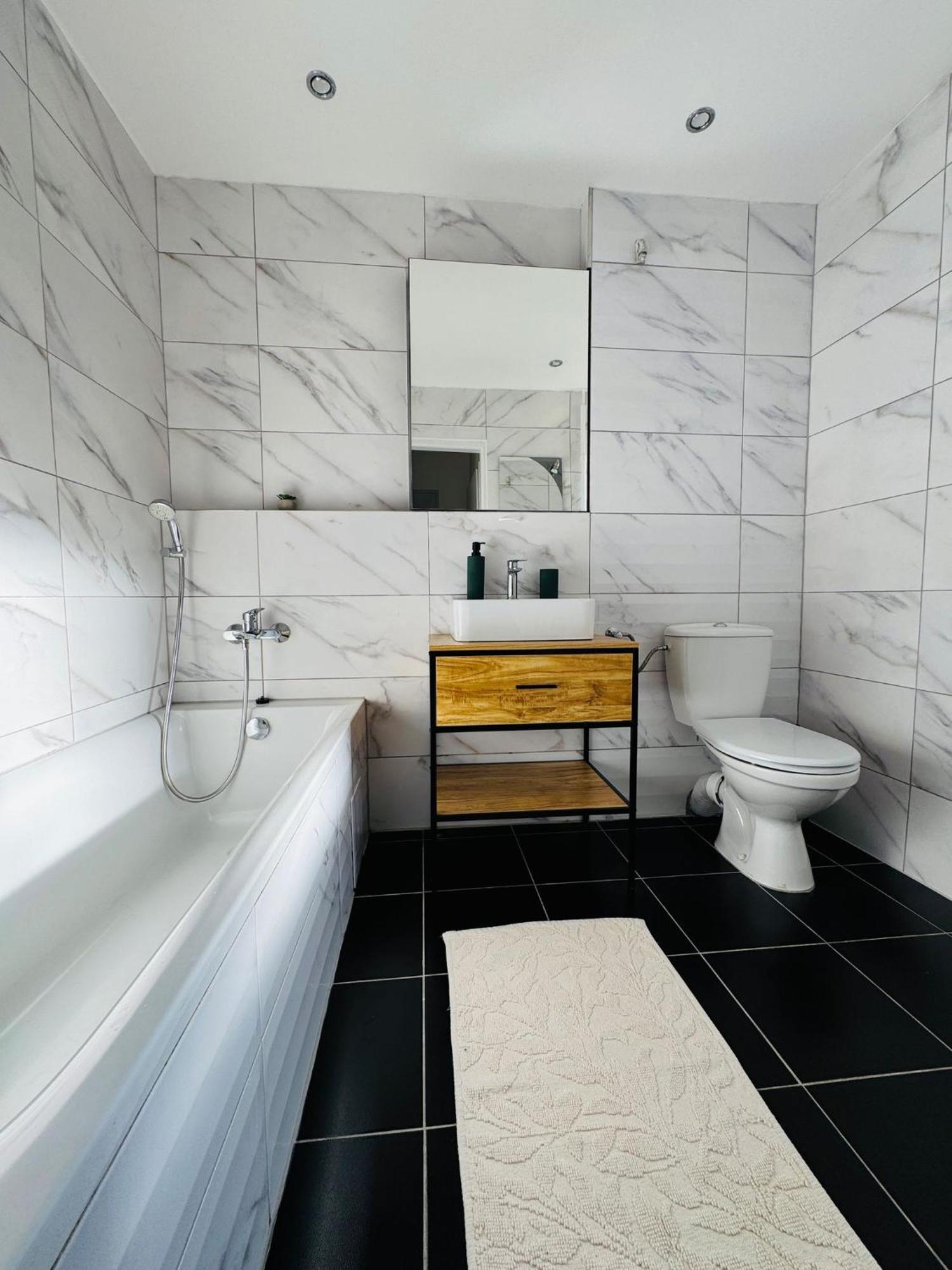 Apartment Yupa Košice Esterno foto