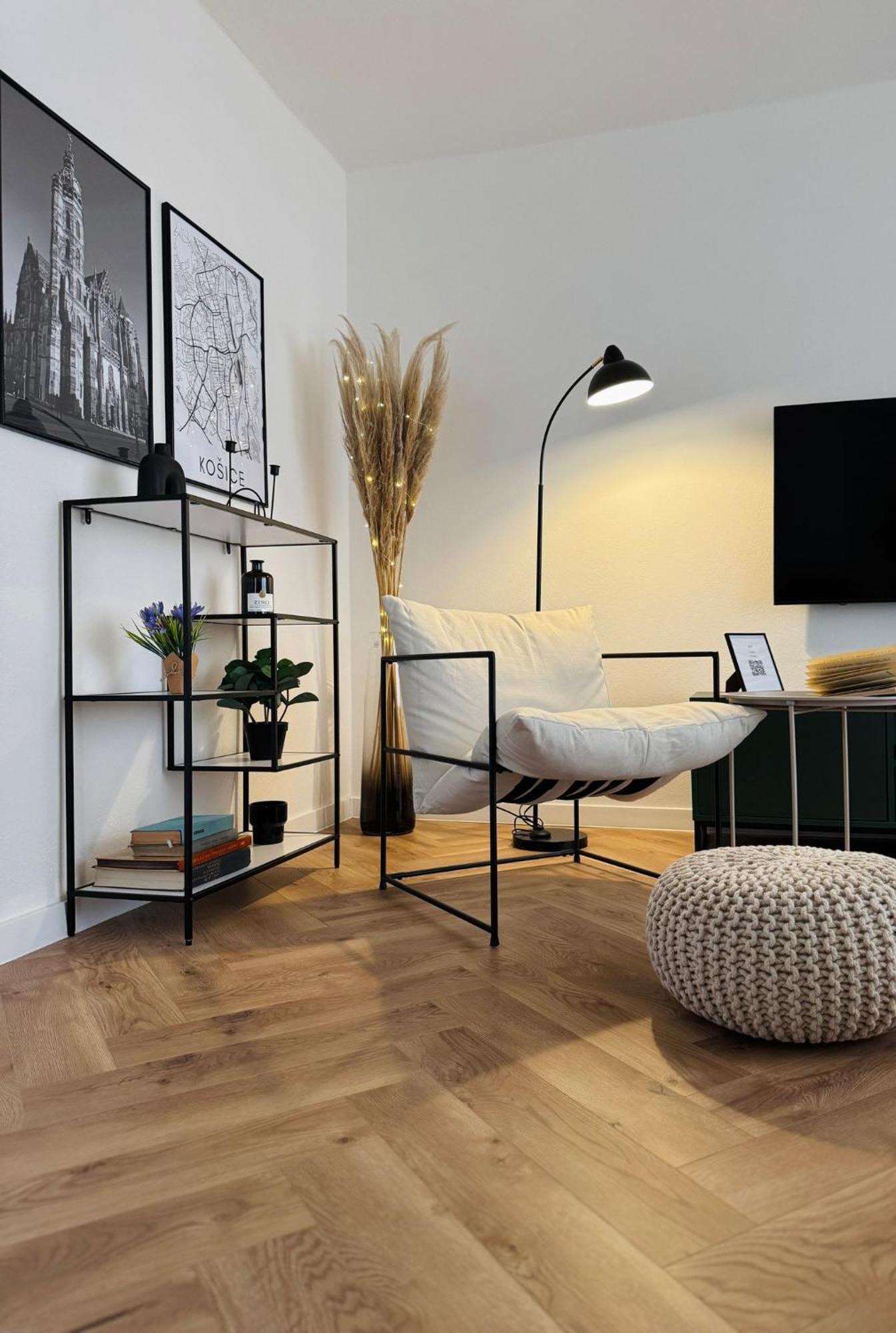 Apartment Yupa Košice Esterno foto